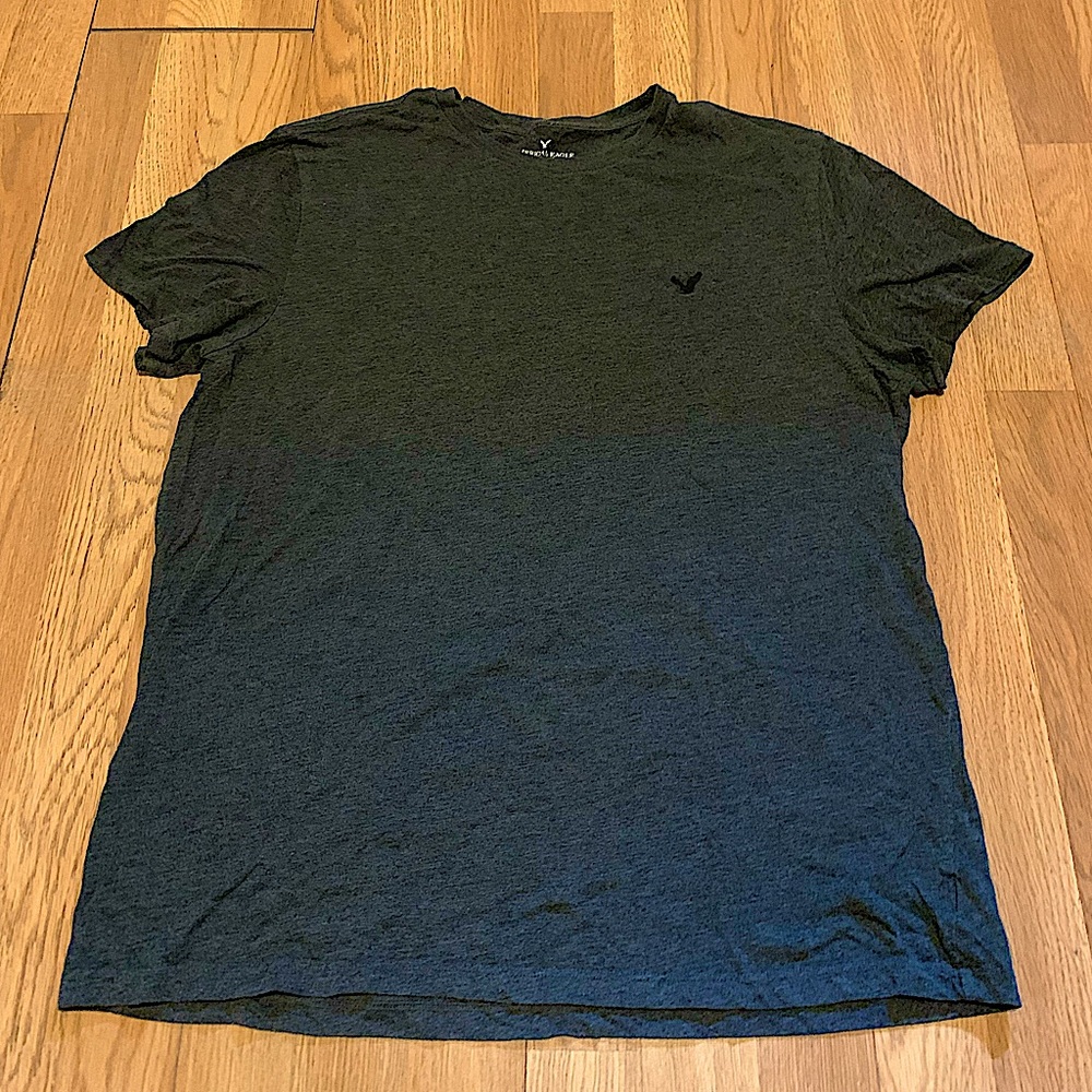 american eagle tshirt